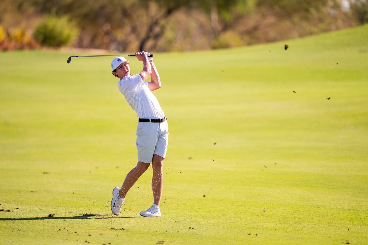 VandyMGolf's tweet photo. Through nine holes in Mexico, @GordonSargent5 has taken the lead @CaboCollegiate. 👀

Leaderboard 📊 https://t.co/Yeo9RKBN1o

#AnchorDown https://t.co/3zJ45GGxDx