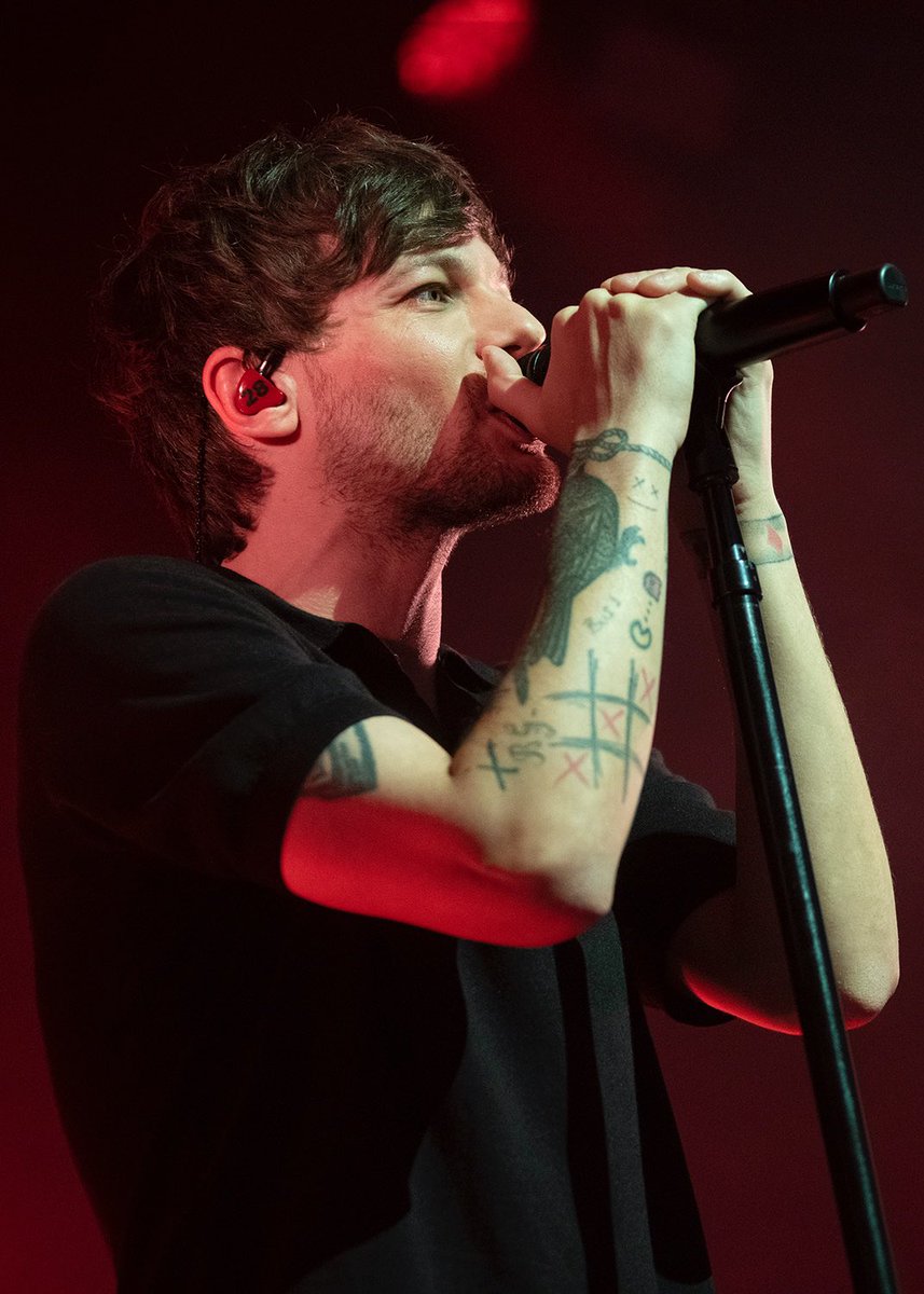 HLDTour's tweet photo. Louis Tomlinson, live from The Fillmore Minneapolis.
#LTWTMinneapolis
2.24.22

📸: @kateklaus https://t.co/JSd6jMuEnl