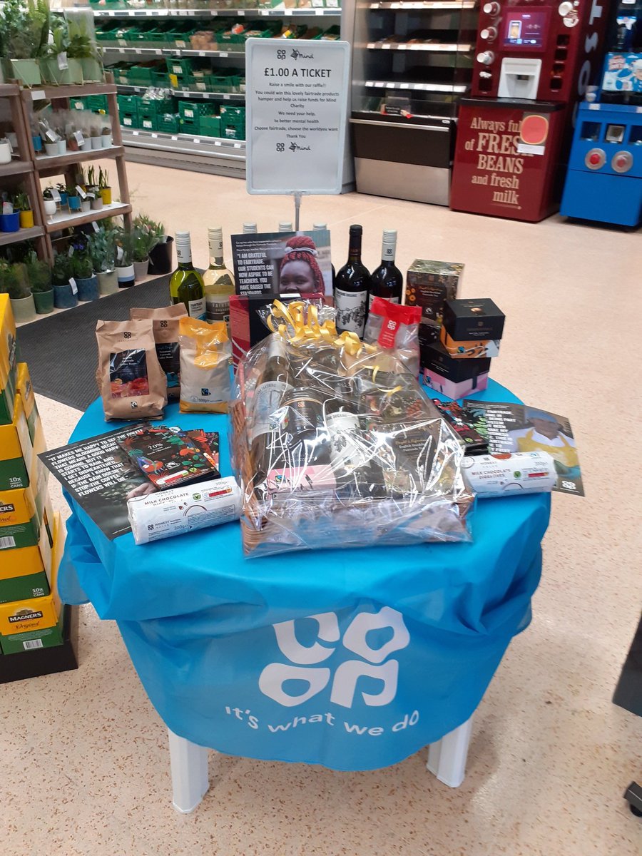 AlisonGladwin1's tweet photo. Why not pop in to Queens Park Co-op and buy a raffle ticket for this fantastic Fairtrade hamper. #coop #FairtradeFortnight #ITSWHATWEDO https://t.co/xmlrWst6Fq