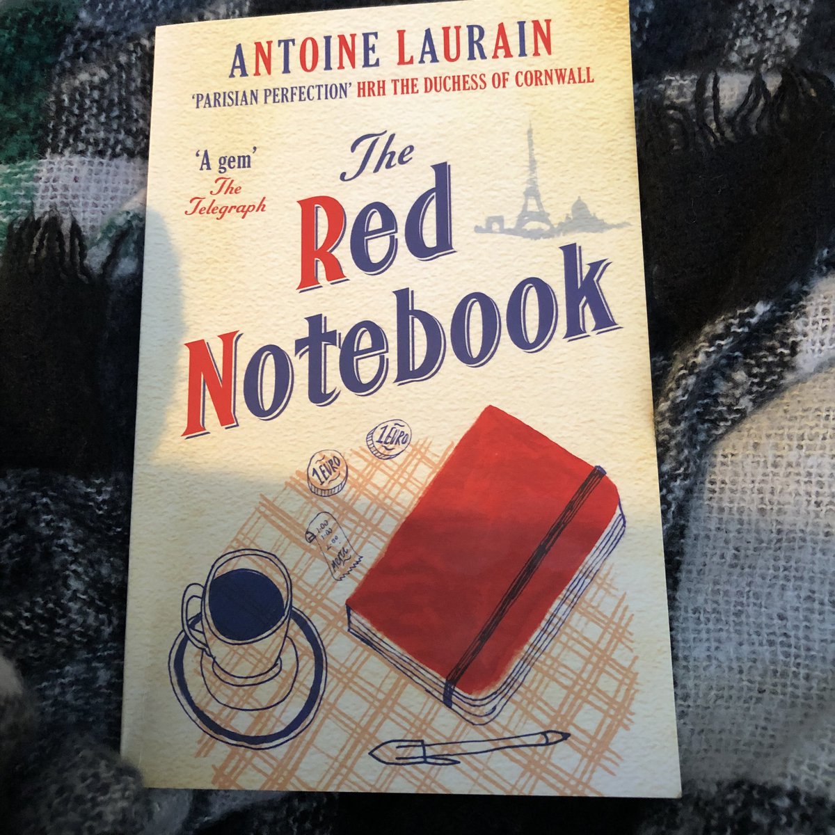 bookishlynancy's tweet photo. My last book read for February was a quick, light, and charming love story.📕#JustRead #TheRedNotebook https://t.co/j07i3F8Vfh