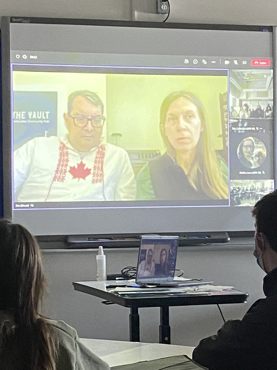 shenry555's tweet photo. Varvara Pakhomenko and Don Bowser, experts in Ukrainian and Russian history, are speaking to several classes at Leo Hayes High this morning. An incredible and informative lesson and opportunity for us to understand what is happening. @ASDWLimelight @LHHSRoars https://t.co/ujYgo21aMx