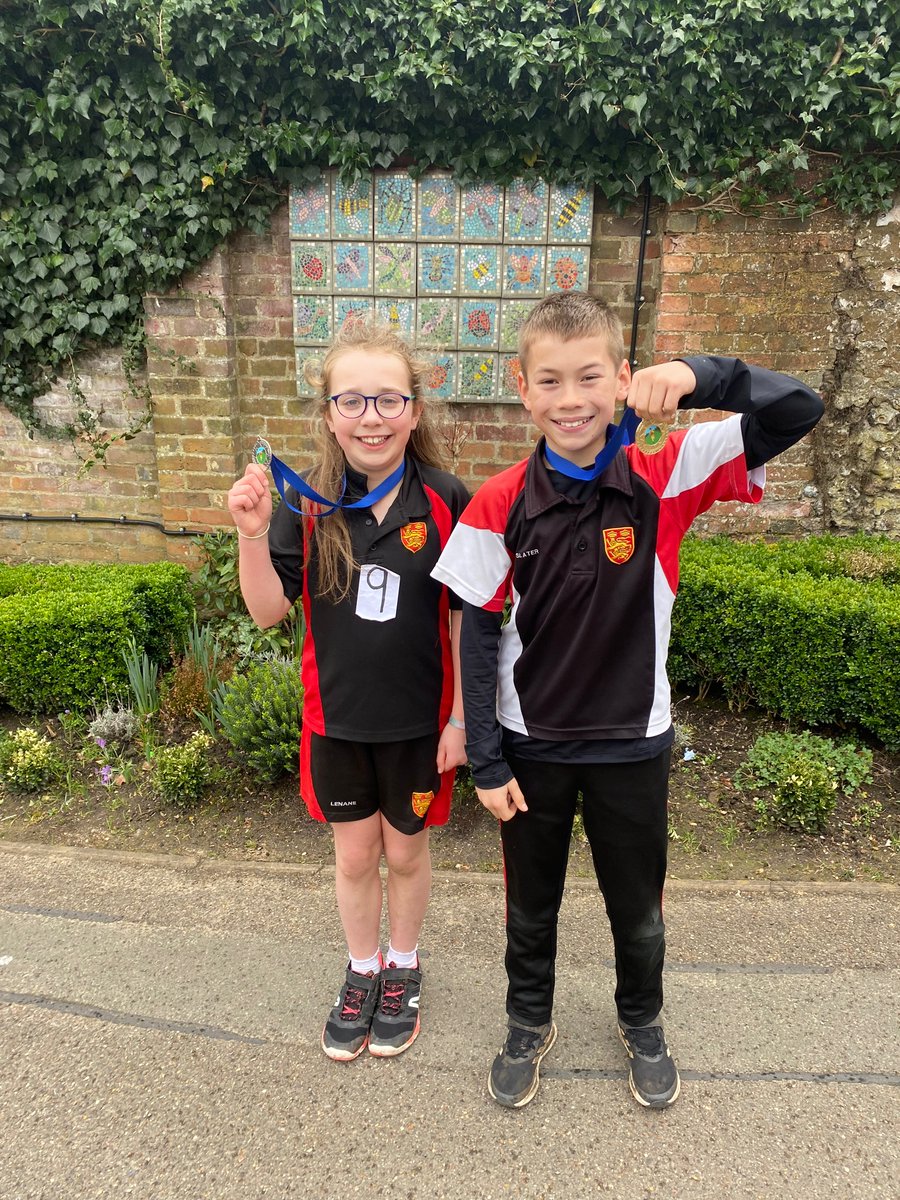 Gateway2Sport's tweet photo. We went to the @ISAsportUK cross country regionals this morning. An amazing effort from all of our runners, 8 pupils qualified for Nationals and 4 were in the medals! You should all be super proud of yourselves. #gogateway ๐๐ผ๐ช๐ผ https://t.co/f6gr0unBl4
