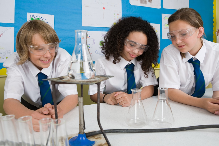 hertscc's tweet photo. School allocations for children transferring to a secondary or upper school in September have now been released. For more information on what you can do now, please visit https://t.co/2tcA2qTs8R #allocationday https://t.co/vRmLNinl2Q