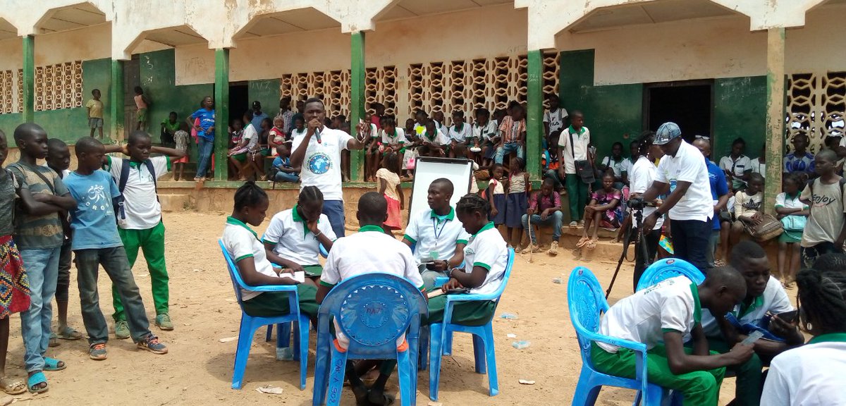 A l’occasion de la Journée Mondiale des ONG célébrée le 27 février, le CCORCA et ses ONGI membres interviennent ce lundi 28 février auprès des élèves dans 12 lycées publics à Bangui-RCA afin de les sensibiliser sur les différents métiers de l’humanitaire.