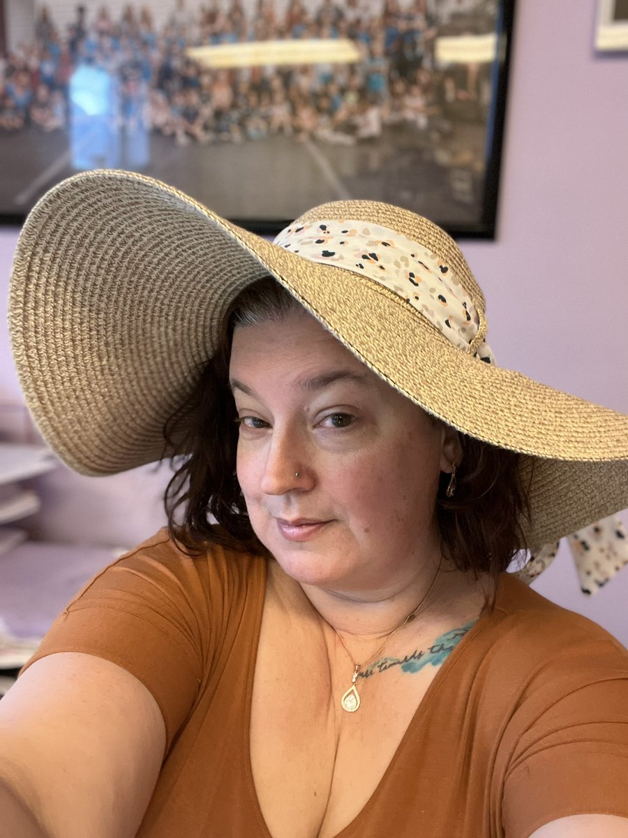 tiltingwspoons's tweet photo. When you have a full work day, complete with important meetings, and the flare that started Saturday is still hanging in there. Just put on a fancy hat for #ReadAcrossAmerica Spirit Day and try to smile through the pain. https://t.co/m3HxAZuS4T