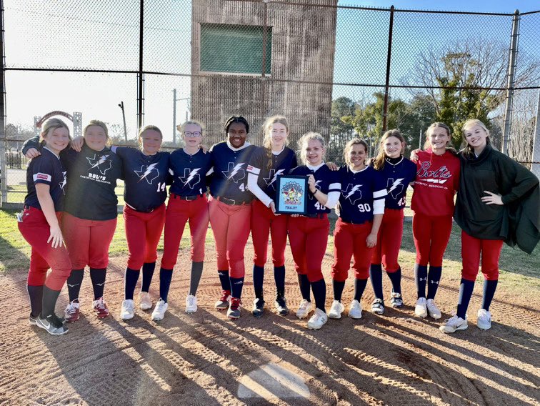 TexasBlazeZito's tweet photo. 14u⚡️ came home with 3rd place out of 14 in the USFA Stage 2 Gold Cup tournament this weekend in Houston ‼️#justthebolts⚡️ 🥎❤️ https://t.co/DxpPPL8Fid