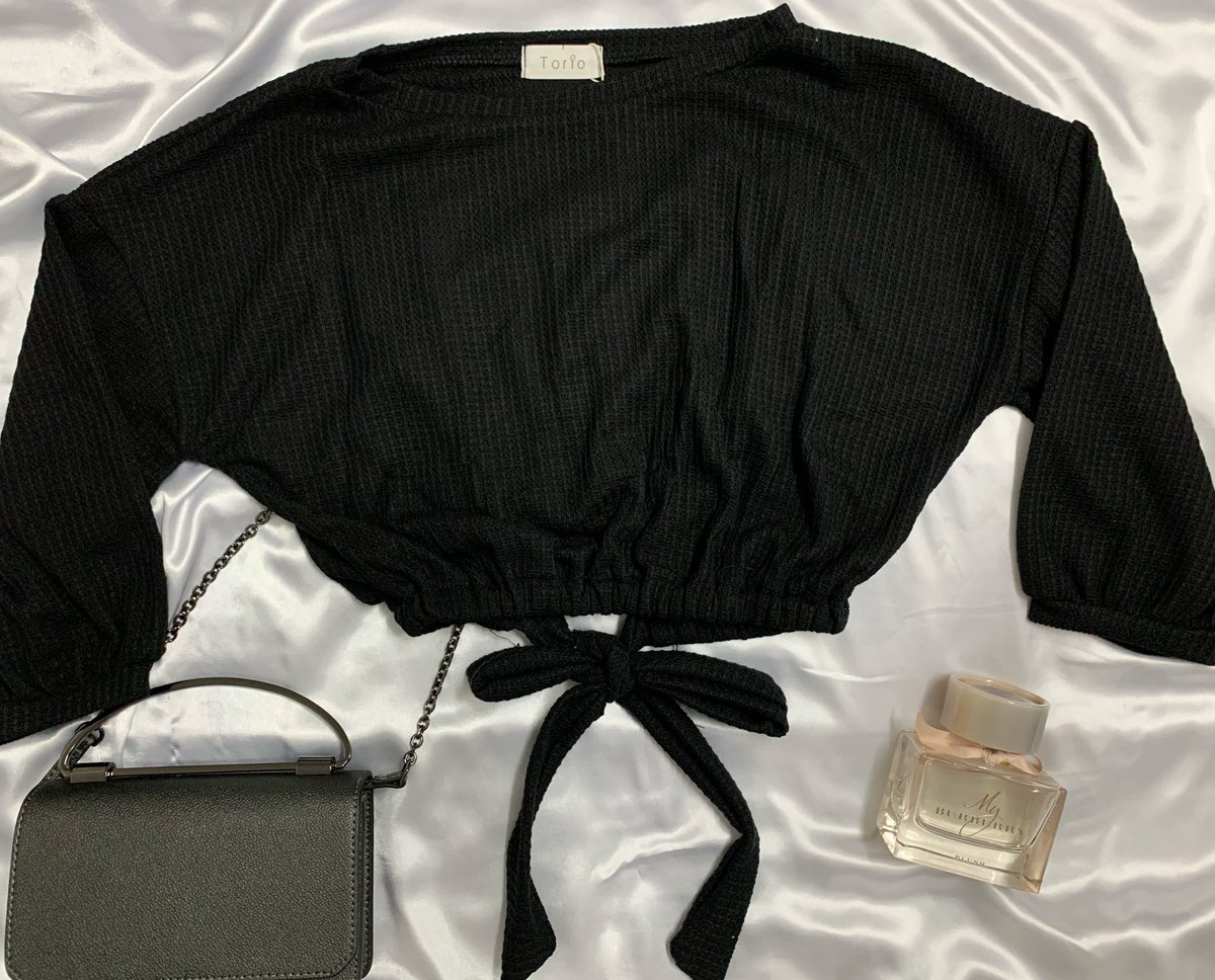 Kurc_Kloset's tweet photo. #พร้อมส่ง
เสื้อผ้ารังผึ้ง ผูกเอว แบรนด์ Torio 

˚✿ Size • อก 32-38" ยาว 17" 
˚✿ Color • ดำ น้ำตาล เขียวขี้ม้า
˚✿ ราคา 280฿
#เสื้อผ้าเกาหลี  #เสื้อผ้าสไตล์เกาหลี #เสื้อผ้าแฟชั่น #เสื้อผ้าสไตล์สตรีท #เสื้อผ้าแฟชั่นราคาถูก https://t.co/RdnZYb53D9