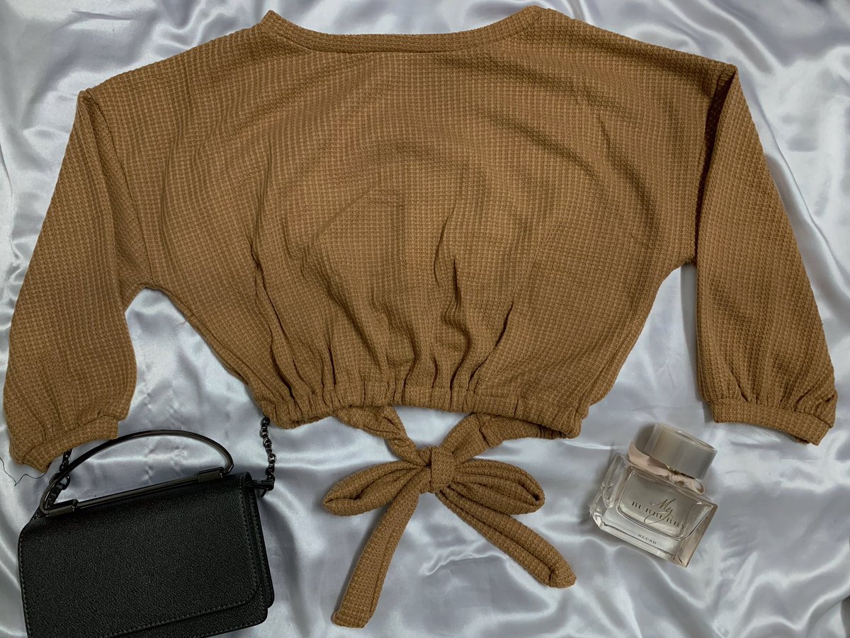Kurc_Kloset's tweet photo. #พร้อมส่ง
เสื้อผ้ารังผึ้ง ผูกเอว แบรนด์ Torio 

˚✿ Size • อก 32-38" ยาว 17" 
˚✿ Color • ดำ น้ำตาล เขียวขี้ม้า
˚✿ ราคา 280฿
#เสื้อผ้าเกาหลี  #เสื้อผ้าสไตล์เกาหลี #เสื้อผ้าแฟชั่น #เสื้อผ้าสไตล์สตรีท #เสื้อผ้าแฟชั่นราคาถูก https://t.co/RdnZYb53D9