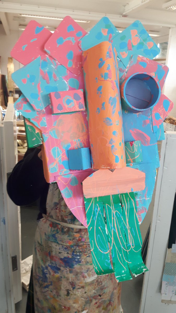 ShebbearCollege's tweet photo. Welcome back! Here's some Prep 5 Artwork from the last half of term to brighten up this rainy Monday - they created and designed these fantastic masks!
#ShebbearArt #Art #Masks #Sculpture #Colour #ShebbearCreativity #Creativity #Artists #expressionism #BeCreative https://t.co/STOUZrjxF1