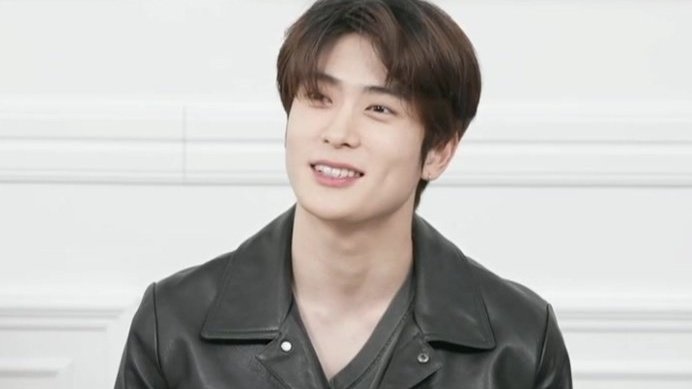 empathyoonoh's tweet photo. Jaehyun's beautiful smile on your tl to make your day/night brighter https://t.co/2BKzdlnZzf