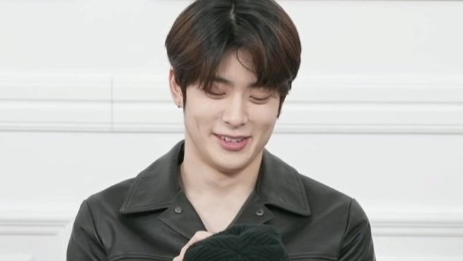 empathyoonoh's tweet photo. Jaehyun's beautiful smile on your tl to make your day/night brighter https://t.co/2BKzdlnZzf