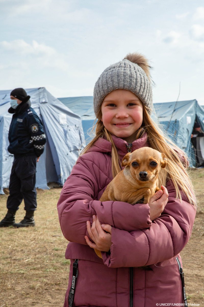 "I just want to go back home, I don't want there to be a war."

Children in #Ukraine like 9-year-old Tatiana have had their lives upended by conflict. They need peace now.