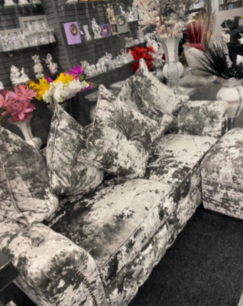 CornmillCentre's tweet photo. Upgrade your living room with a new sofa from The Gift Box, stylish sofas at affordable prices 🛋️
Explore the range in store now! 👇
📍Find them on the Northgate mall opposite Blush.
#cornmillcentre #thegiftbox #sofa #spring #shoplocal #shopindependent https://t.co/E3qd2q1rfL