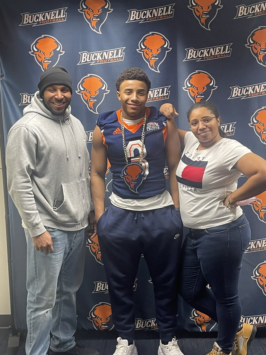 DCHASE_21's tweet photo. I wanna thank @CoachJasonMiran for inviting my family and I to Bucknell 🟠🔵. We truly had a wonderful time. https://t.co/yhMvD2N0AC