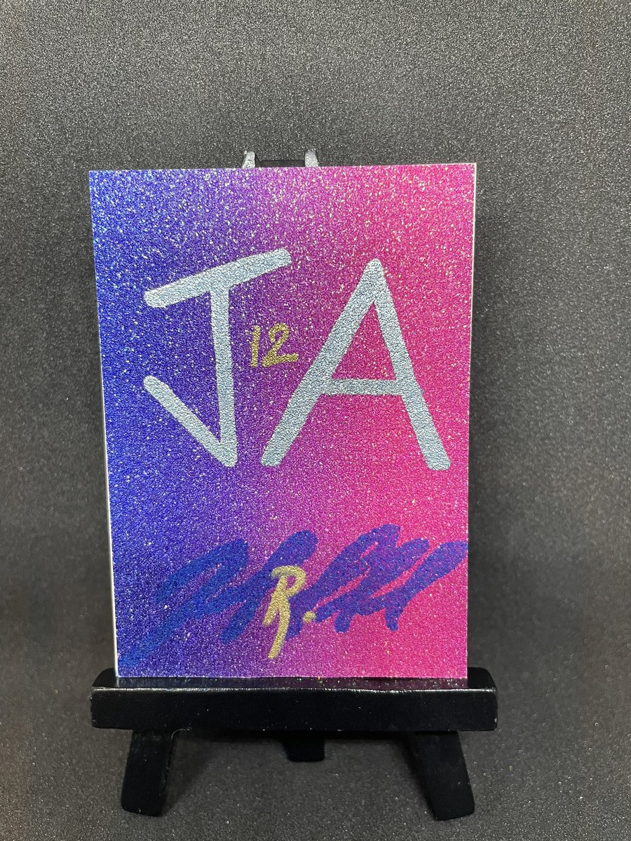 Clarkes1_1Cards's tweet photo. JaMazing!!! 

Next DWade?? Could be!

Ja Elevates over this multicolored Stained mosaic glass #takeemtochurch style background. Bling’d out! ✨ 

$50 in one touch 
$85 in custom slab 
$90 in custom slab with sticker overlay match https://t.co/LpjtLylotN