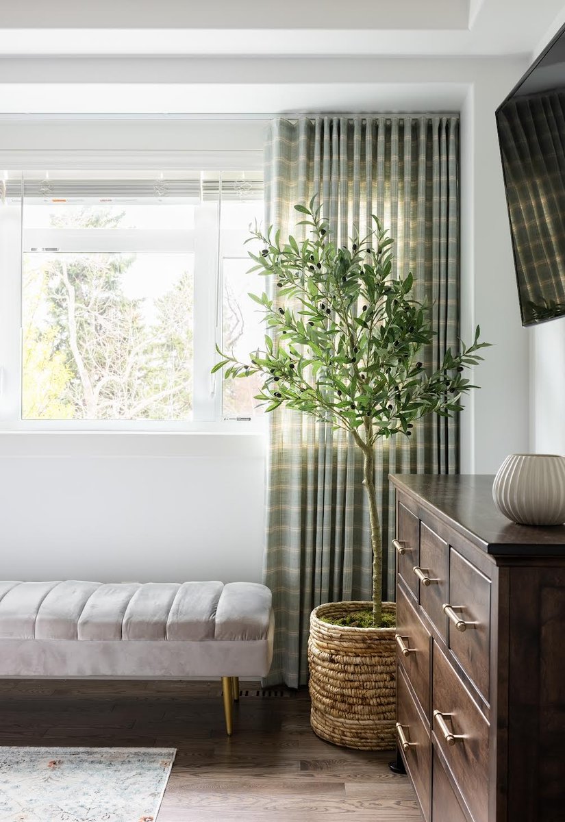 Designs_AV's tweet photo. Moments. Creating gorgeous moments of beauty in a space is what we do. We take each corner into account when designing a space.
Interior Design: @designs_av
Photography: @klassen_photography
#moments #gorgeous #beauty #decor #bedroomdesign #topstylefiles https://t.co/9Ztuzj9z7m