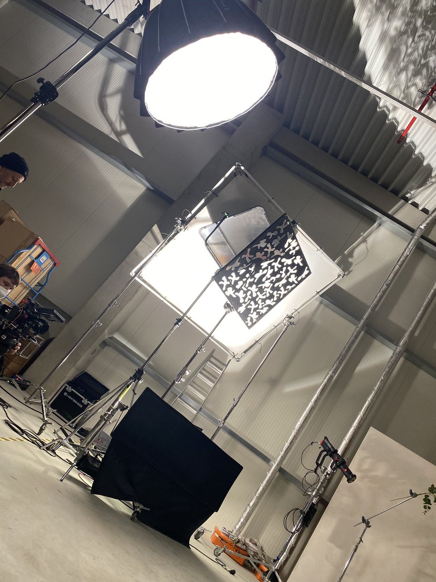 studio_laforet's tweet photo. Hi ✌️from Set ♥️
#arschdepartment #setdesign #artdirection #NFTs #WomenInNFTs #studiolaforet https://t.co/ABz1mbrPkT