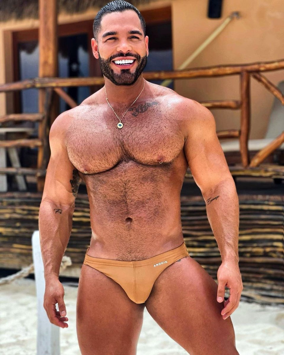 adam4adam's tweet photo. Smile, it's Monday! https://t.co/OB0OJvMxMA