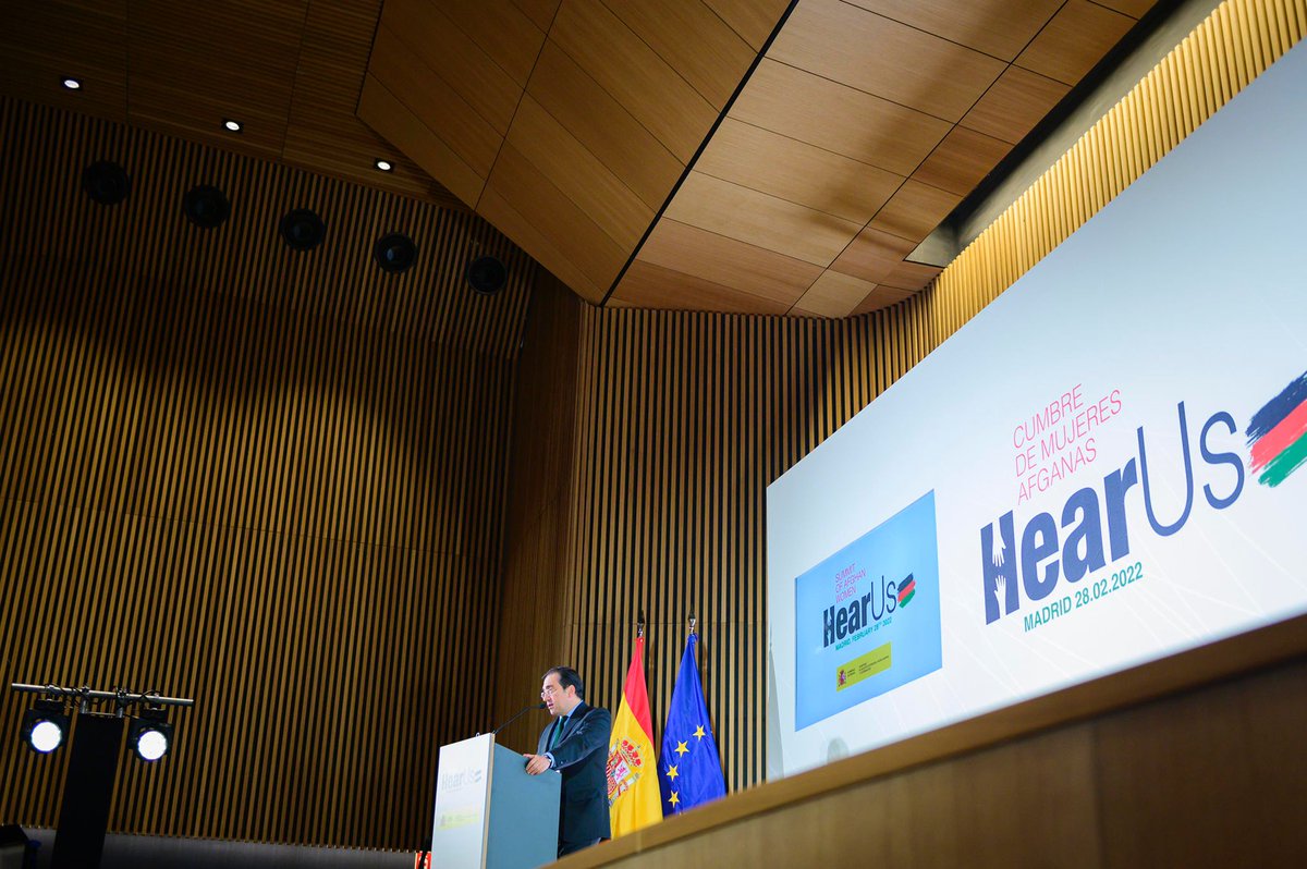 MAECgob's tweet photo. El @MAECgob ha organizado hoy la ​Cumbre de mujeres afganas #HearUs, una plataforma de cooperación para responder a sus necesidades tanto en Europa como en Afganistán.

Aquí puedes ver el vídeo completo del evento: https://t.co/S9XSaNIwKQ https://t.co/3XxZAiM7Ru