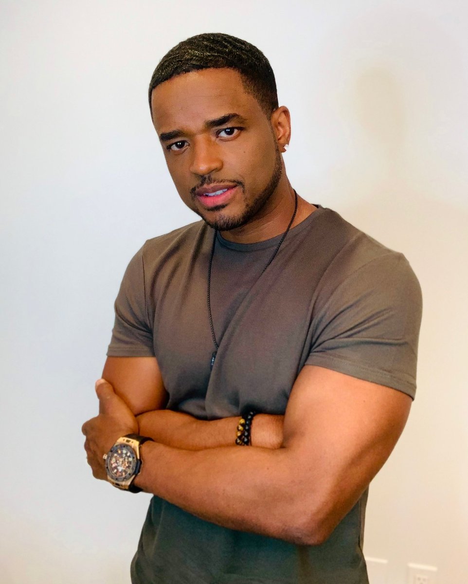 LarenzTate's tweet image. Don't decrease the goal. Increase the effort. Ya dig! 
#GoalGetter