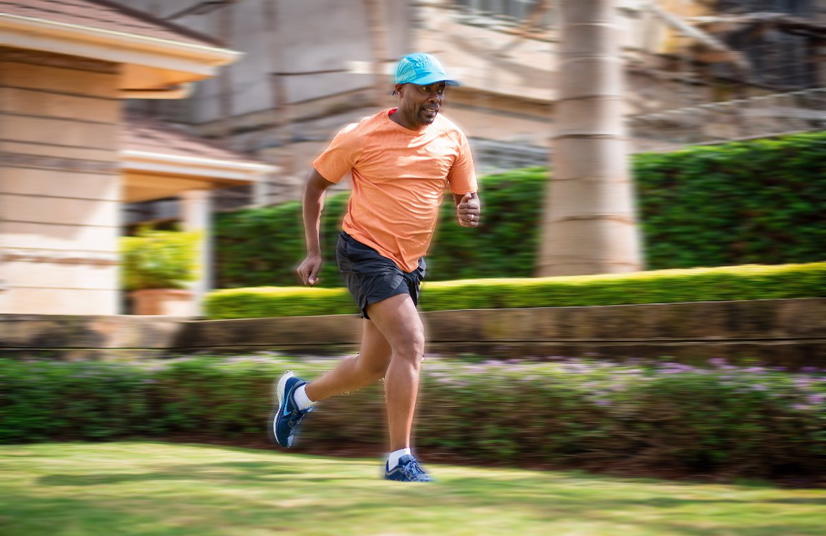 emungai_m's tweet photo. Like @EliudKipchoge, #NoHumanIsLimited. If the once overweight Edward Mungai can now run a minimum of 10KM a day and also cover over 6 world marathons, what is unachievable? I believe everything is achievable. Where are you stuck? I will soon be helping you #UnclockYourPotential. https://t.co/irh3087XMQ
