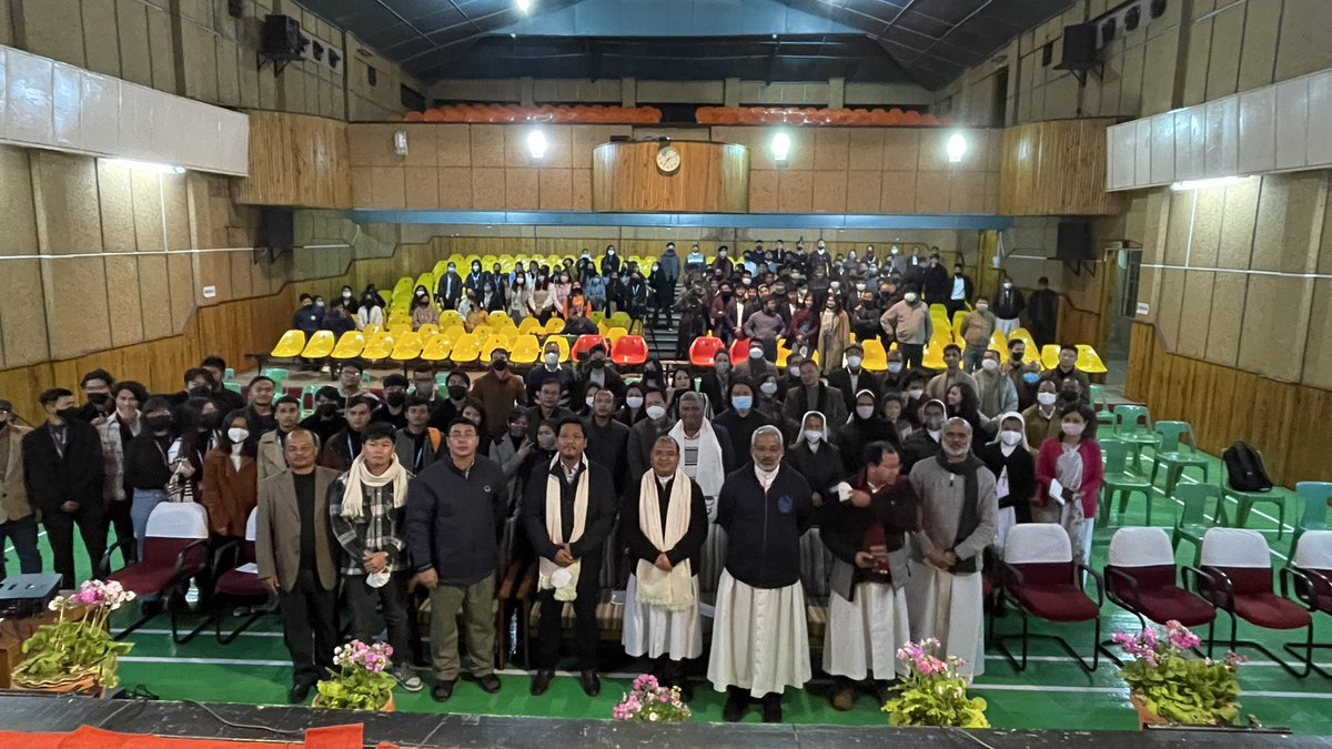 SangmaConrad's tweet photo. Honoured to be in St. Anthony’s College to lay foundation for the Bacchiarello Block(Library &amp; Science Block). Happy to announce that Govt will sanction ₹1 Cr for building the Bacchiarello Annex. May the College continue to be a blessing to the future of our country
@dpradhanbjp https://t.co/lnGBK65nv8