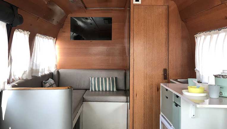 MotownIndia's tweet photo. https://t.co/eP3BdFAjVX
#CharteredSpeed launches luxurious #caravan services #Vahn in Ahmedabad @charteredspeed https://t.co/mQGSwEK1f6