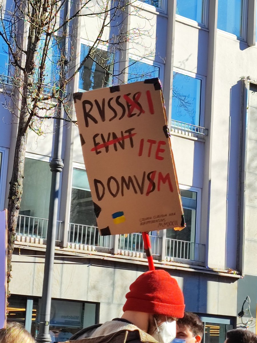 AlexBergCCAA's tweet photo. Köln setzt ein Zeichen🇺🇦🇪🇺
Chlodwigplatz heute 12 Uhr!
#standwithukraine https://t.co/J8AYcg6fZ5