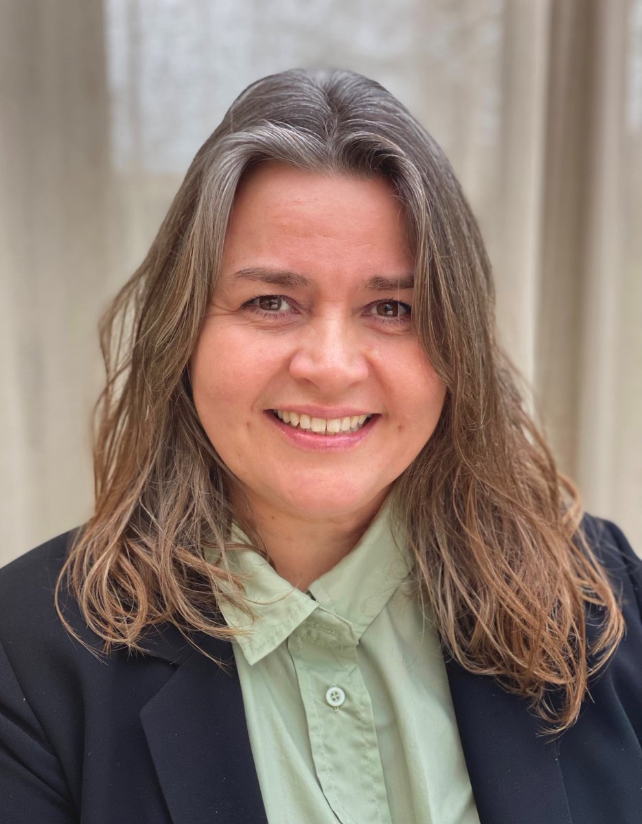 VELKOMMEN TIL VORES NYE VETERINÆRDIREKTØR
 
1. marts tiltræder Charlotte Vilstrup som veterinærdirektør i Fødevarestyrelsen. Et job, som omfatter daglig ledelse af veterinærområdet og det overordnede ansvar under større kriser med dyresygdomme👉 direc.to/huvF
 
#dkfood