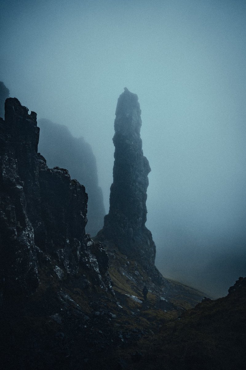withgar2's tweet photo. When the mood is so strong you don’t just see it, you feel it! #scotland #moody #skye #bluehour #cinematic #TwitterNatureCommunity https://t.co/KaXGXoyhxc