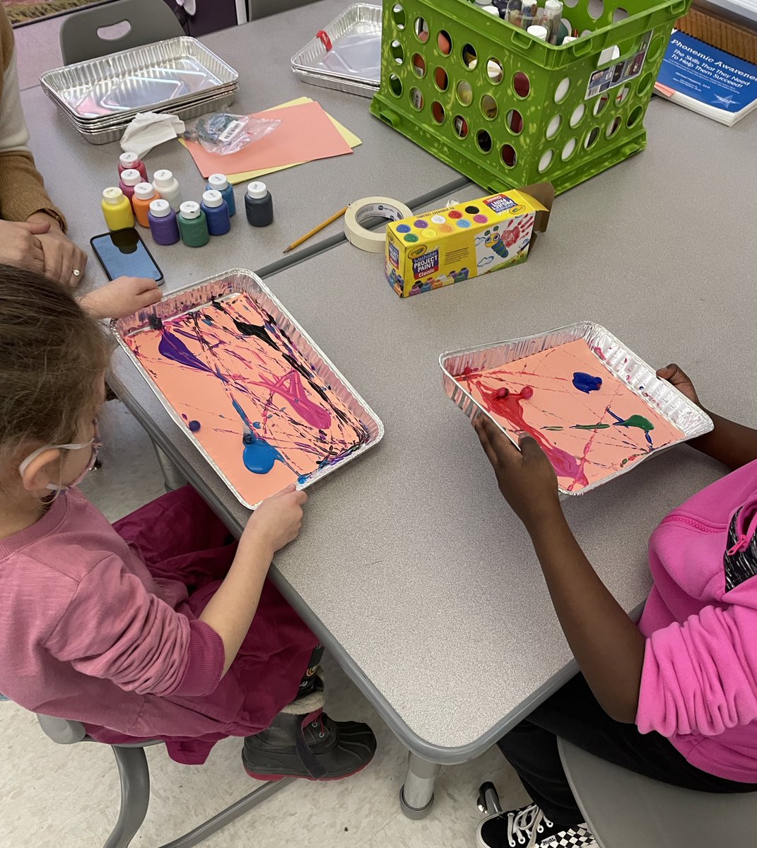 MrsGiannuzziSL's tweet photo. Our Kindergarten Scientists had SO MUCH fun celebrating our Materials in Motion unit!🎉 @mrsmichelSL @SCSDScience @FOSSscience @syracuselatin https://t.co/foO5thI9Ak