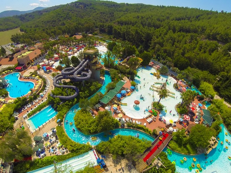 ⚜️⚜️Aqua Fantasy Aquapark Hotel⚜️⚜️
Dünyaca ünlü Efes plajında, düz bir arazi üzerinde yeralan Aqua Fantasy Aquapark Hotel &amp; Spa, misafirlerini her şey dahil konseptte ağırlıyor
 bafatur.com 
0242 606 02 12
#tatil #oteller #çeşme #beach #summer #izmirçeşme #summer