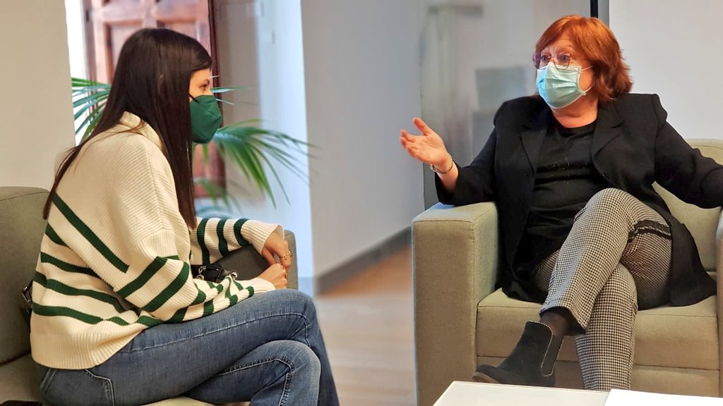 Gloria_Calero's tweet photo. Hoy he conocido a Noah Higón @nh487 diagnosticada con 7 enfermedades raras cuando sólo tenía 12 años. Su historia y su forma de encarar la vida ha sido una enseñanza para mí.
Creo en la política que escucha.
#DiaMundialEnfermedadesRaras https://t.co/R5Q3E3iEN2