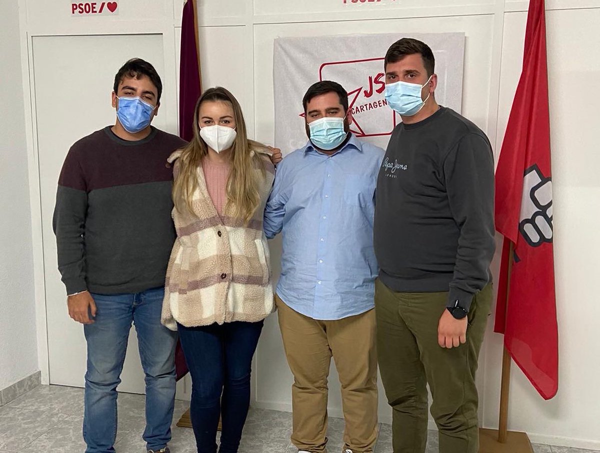 JSCartagena's tweet photo. Hemos renovado ejecutiva como @Noel_Canovas reelegido como nuestro Secretario General. Empezamos una nueva etapa con ganas e ilusión como la generación presente ✊🏻🌹♥️ https://t.co/uNFYA9iXma