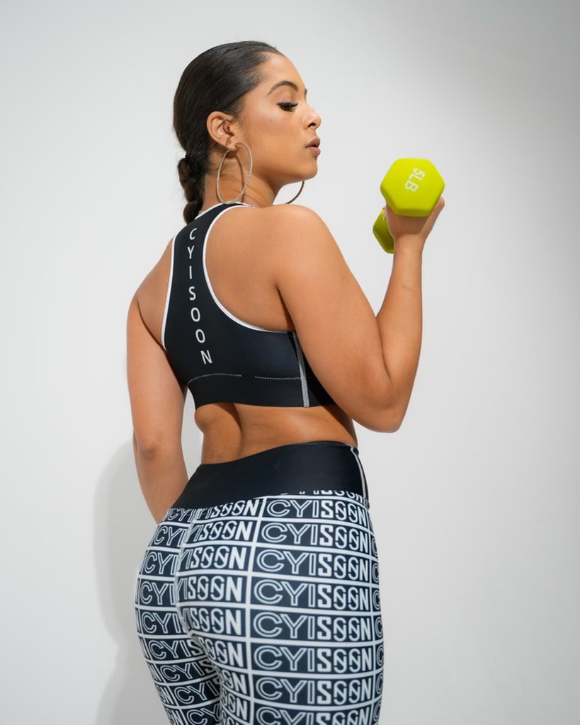 BigCyi's tweet photo. A Monday morning reminder that you can handle whatever this week throws at you! 

#countyourselfin #soon #mondaymotivation #workout https://t.co/jv86pGSu16