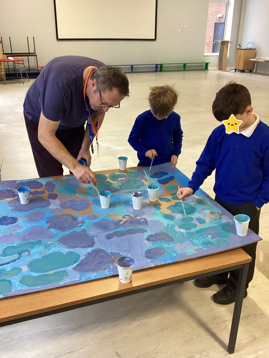 TempleLearning's tweet photo. Y3 have been thinking carefully about the detail in their art with @PBProjects
Can you work out what these beautiful pieces will be yet? #art #exciting #peterbaldry #cardboardart #reallylooking https://t.co/9i5UuE2uLO