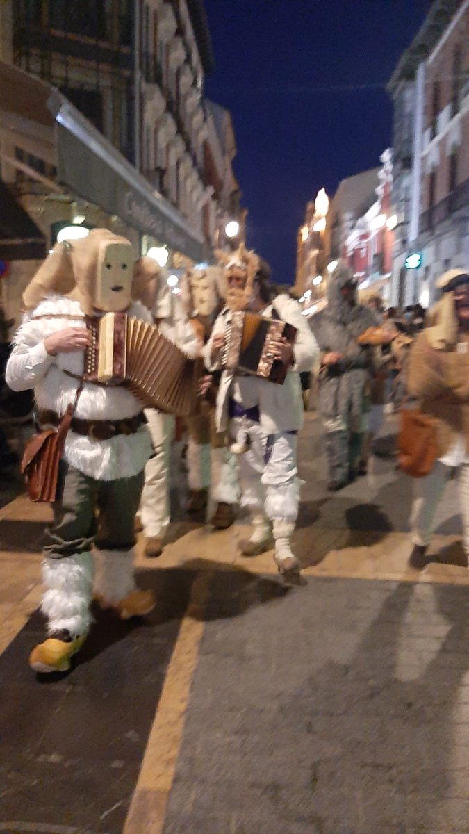 elsabaiao's tweet photo. Patrimonio Cultural Inmaterial.
Carnaval de León. https://t.co/ijP1O0bveO