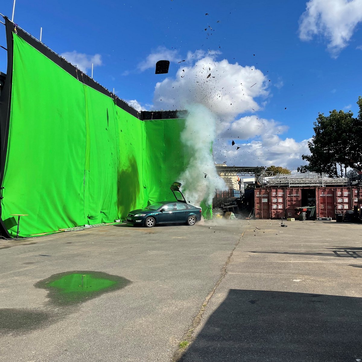 artem_sfx's tweet photo. Some of Artem's pyrotechnic effects and specialist props for ITV thriller, Trigger Point. See https://t.co/ZtnHxcNEuc for case study.
#pyro #pyrotechnics #BootBanger #GasFlame #FireEffects #fire #Debris #Aftermath #BulletHits #Blood #Rigs  #GreenScreen #VFXelements #TriggerPoint https://t.co/xxslPgHMI0