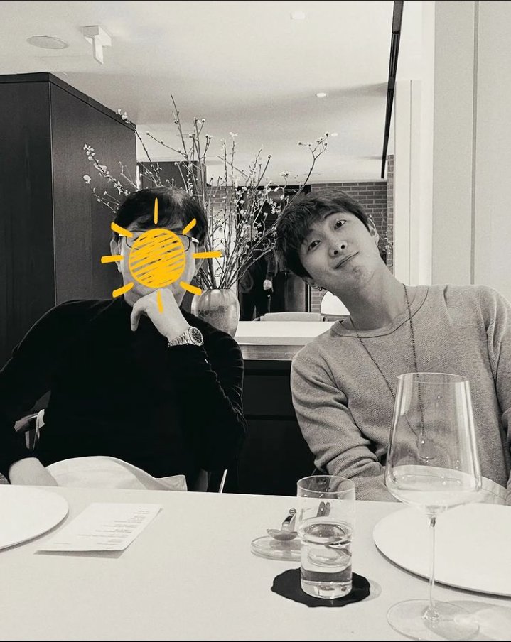 mooniejjin's tweet photo. 좋아요와 좋아요.
@BTS_twt #BTS #ARMY #leaderRM #방탄소년단 #BTSRM #Namjoon #RKIVE https://t.co/nSpU8JYhR6