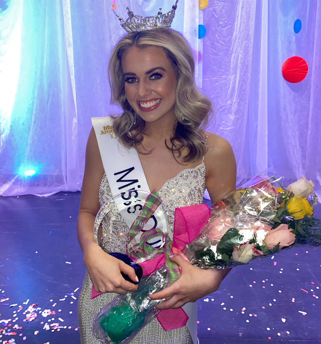 missgarner_nc's tweet photo. •Where Community Matters• 
So excited to share that this weekend, I earned the incredible opportunity to represent Dunn as Miss Dunn 2022! I am excited to serve the city who’s motto is “Where Community Matters” and to promote all it offers✨ #missdunn #missnc #mao #dunnnc https://t.co/srg4enqUK7