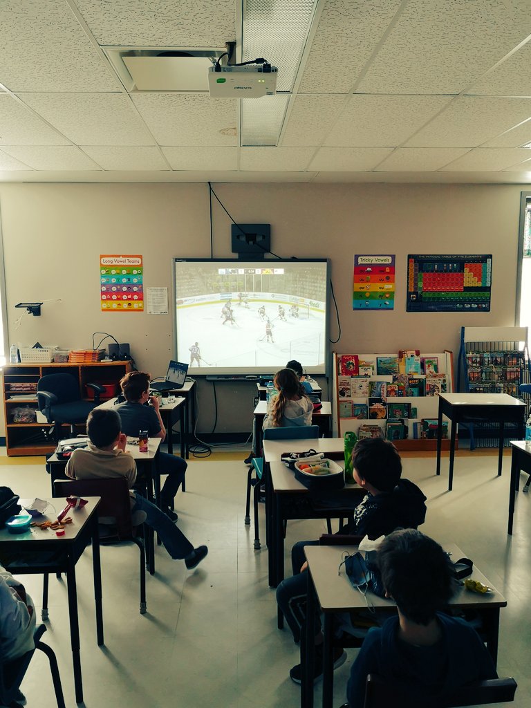 Watching the <a href="/SJSeaDogs/">Saint John Sea Dogs</a>  Highlights at Recess on this cold last day of February.