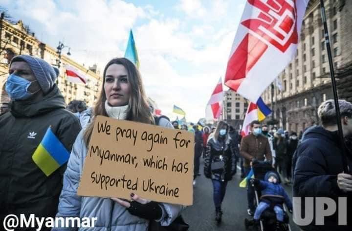 Treasurenyi1's tweet photo. #WeStandWithUkraine 🇺🇦 🇲🇲 https://t.co/5m4aJkDtV2