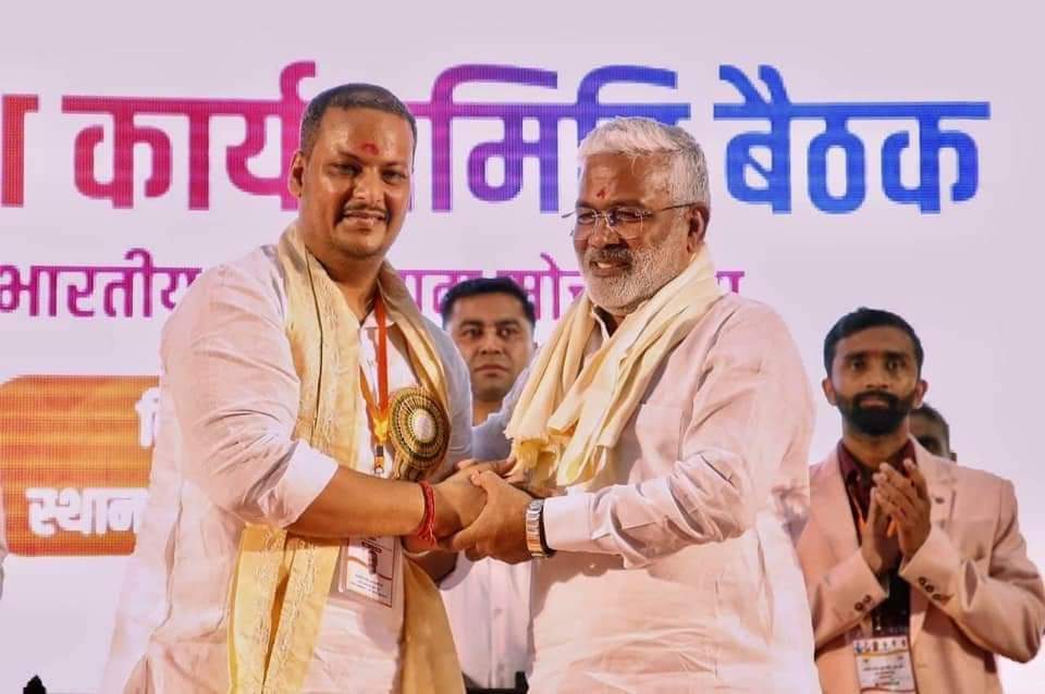 सोच ईमानदार, काम असरदार

डबल इंजन की भाजपा सरकार के प्रयासों से आज उत्तर प्रदेश अपराधमुक्त प्रदेश बना है। अब हमारी बहन-बेटियाँ निडर होकर घर से बाहर निकल पाती हैं।

#पूर्वांचल_में_कमल