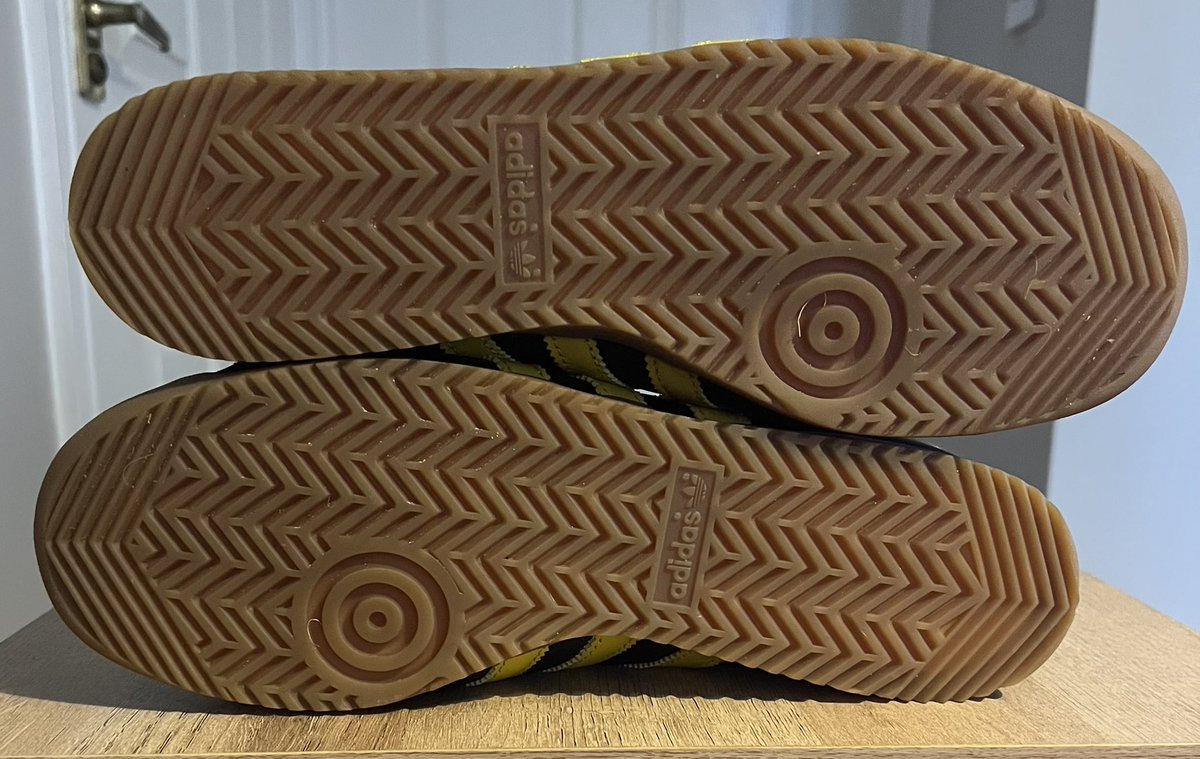 kodger73's tweet photo. 💥💥💥💥FOR SALE💥💥💥💥

Adidas Oslo Size 8

Worn once, no OG box but will come in a blue donor box and double box delivery

£55 TYD

RT’s much appreciated TIA 👍🏼 https://t.co/DlQEm1P3eJ