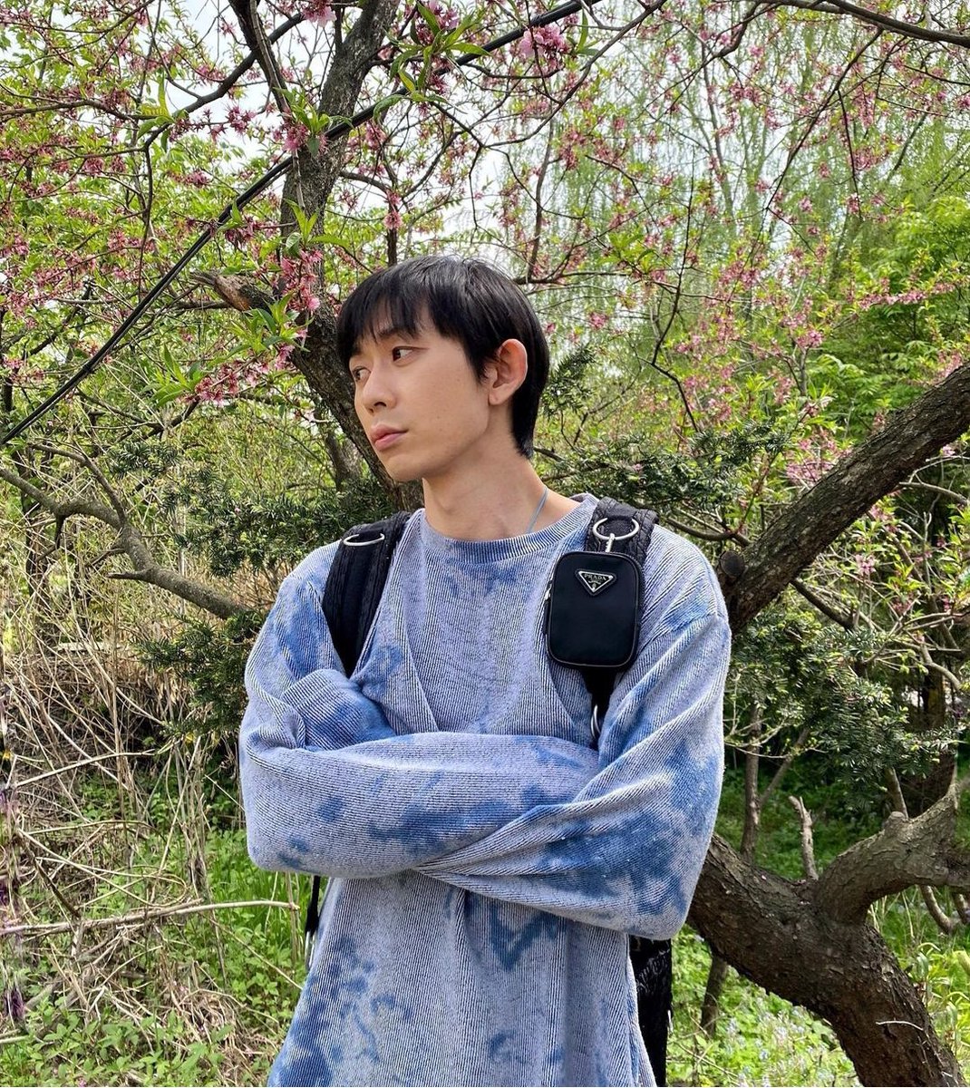 lilpororow's tweet photo. Finally ikutan khhsd lagi! Tema kali ini Biru biru candid bareng cokun 💙💙
#codekunst #cokun #khhsd #khhselcaday #khh #khhstandselcaday https://t.co/fFe8bxDe4a
