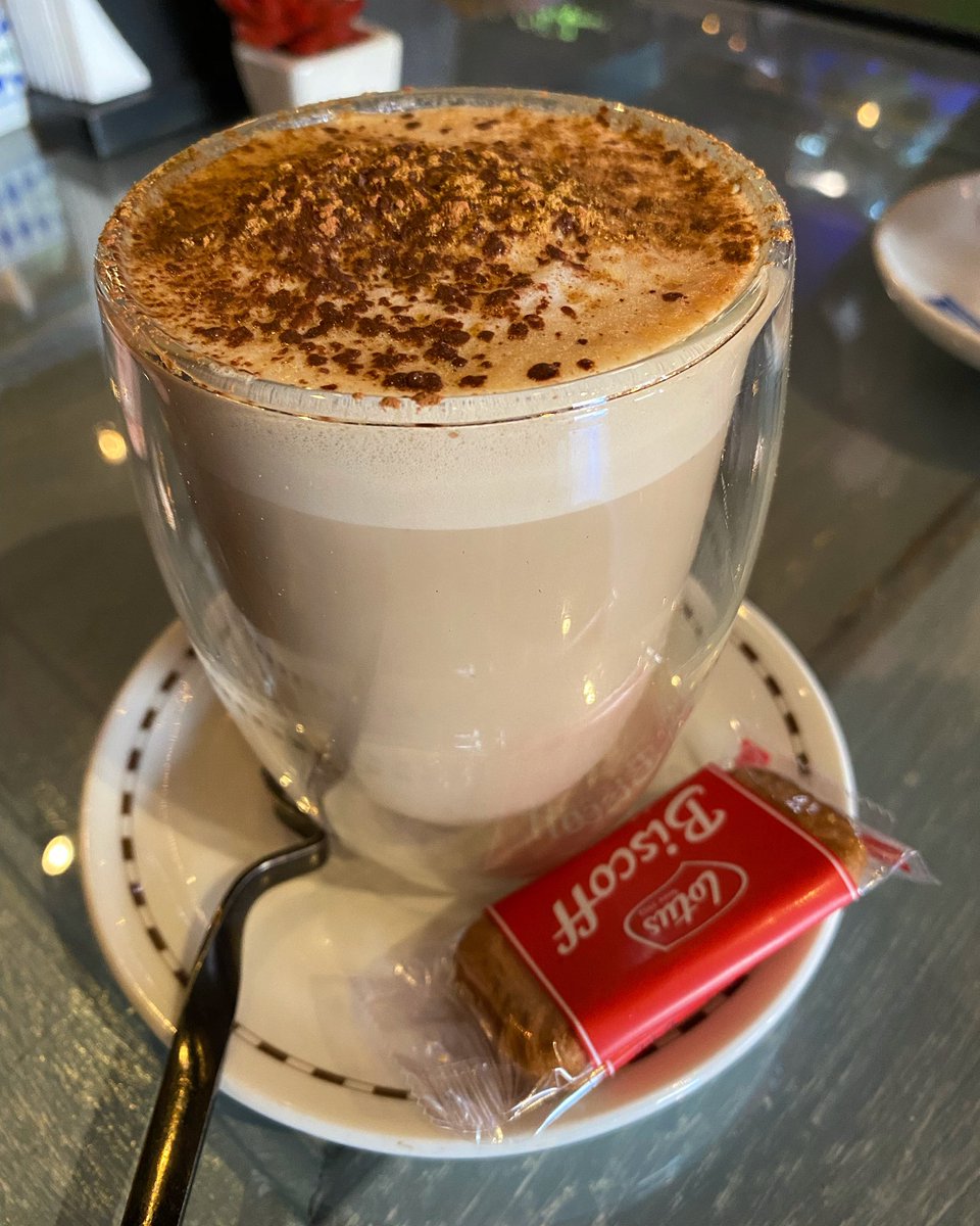 tonyatthetable's tweet photo. No better way to start a cold #NorthJersey morning than with a #cappuccino at #CaffeRoma #EastRutherfordNJ. #CaffeRomaEastRutherford #EastRutherford https://t.co/NagM5pig0w