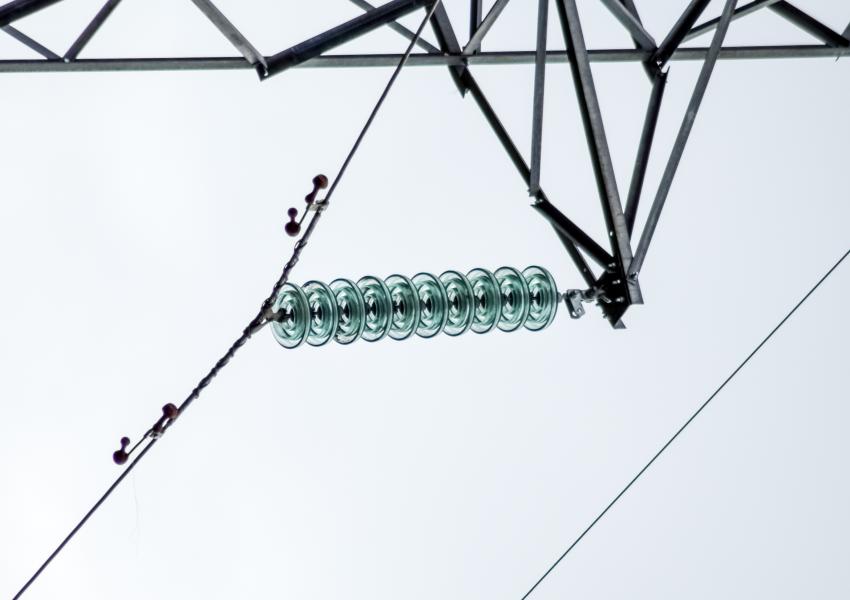 EU_ACER's tweet photo. ⚡️ACER decides on the amendment of the common pricing methodology for European #electricity #balancingmarkets and introduces a transitory price limit for the first 4 years of the #European balancing platforms’ operations.
Read more👉https://t.co/GhA8fgc1C9 https://t.co/l7YaTT8SIi