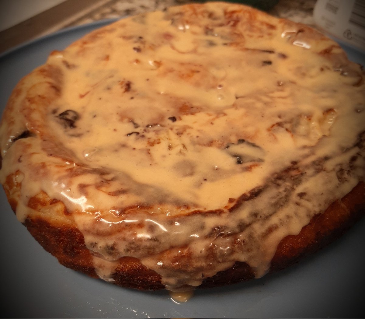 WillowS_Phoenix's tweet photo. A successful vegan Blueberry-Banana Panekuken with Salted Carmel 'butter cream'...
Good Morning #WritingCommunity!
#Vegan #Home #Foodie #Bliss #MinnesotaMorning
@evolving_vegan (my IG is locked private so you can't get my tags there... so... 😉 )
@chefPriyanka https://t.co/sZRQcsTjoD