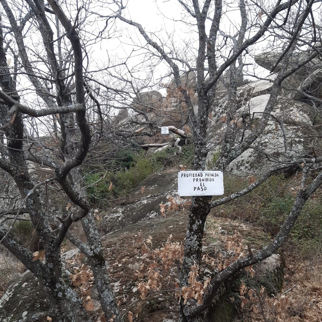 Continuamos con el proceso de mediación en #Zarzalejo (Madrid). Rogamos que NO SE ESCALE EN LAS ZONAS SEÑALIZADAS