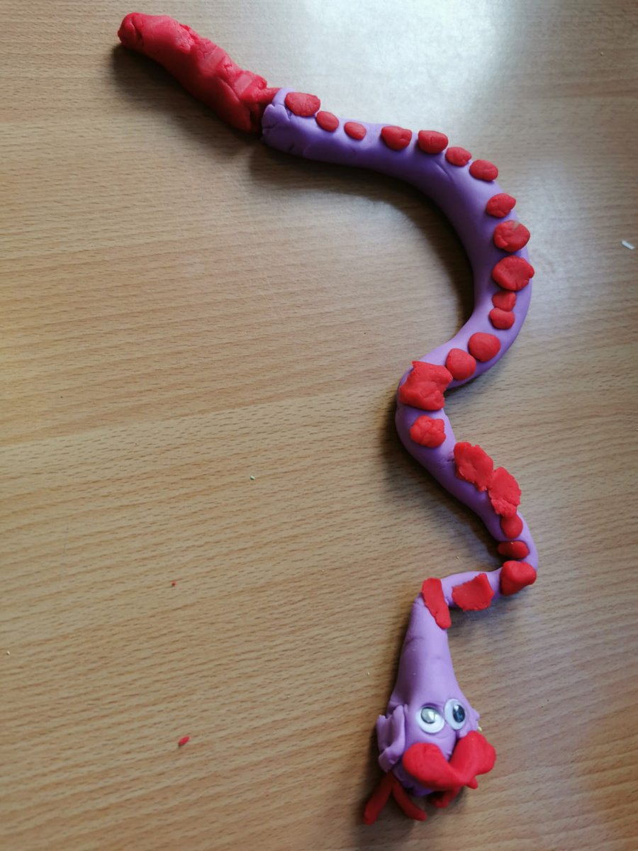 ace_sen_'s tweet photo. This week Tina has been working with children using playdough and stickers to strengthen the pincer movement and muscles! 💪 This helps with fine motor skills, including handwriting ✍️ #motorskills #SEN https://t.co/WmZoQA0UE7